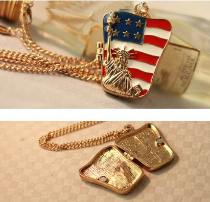 Flag necklace